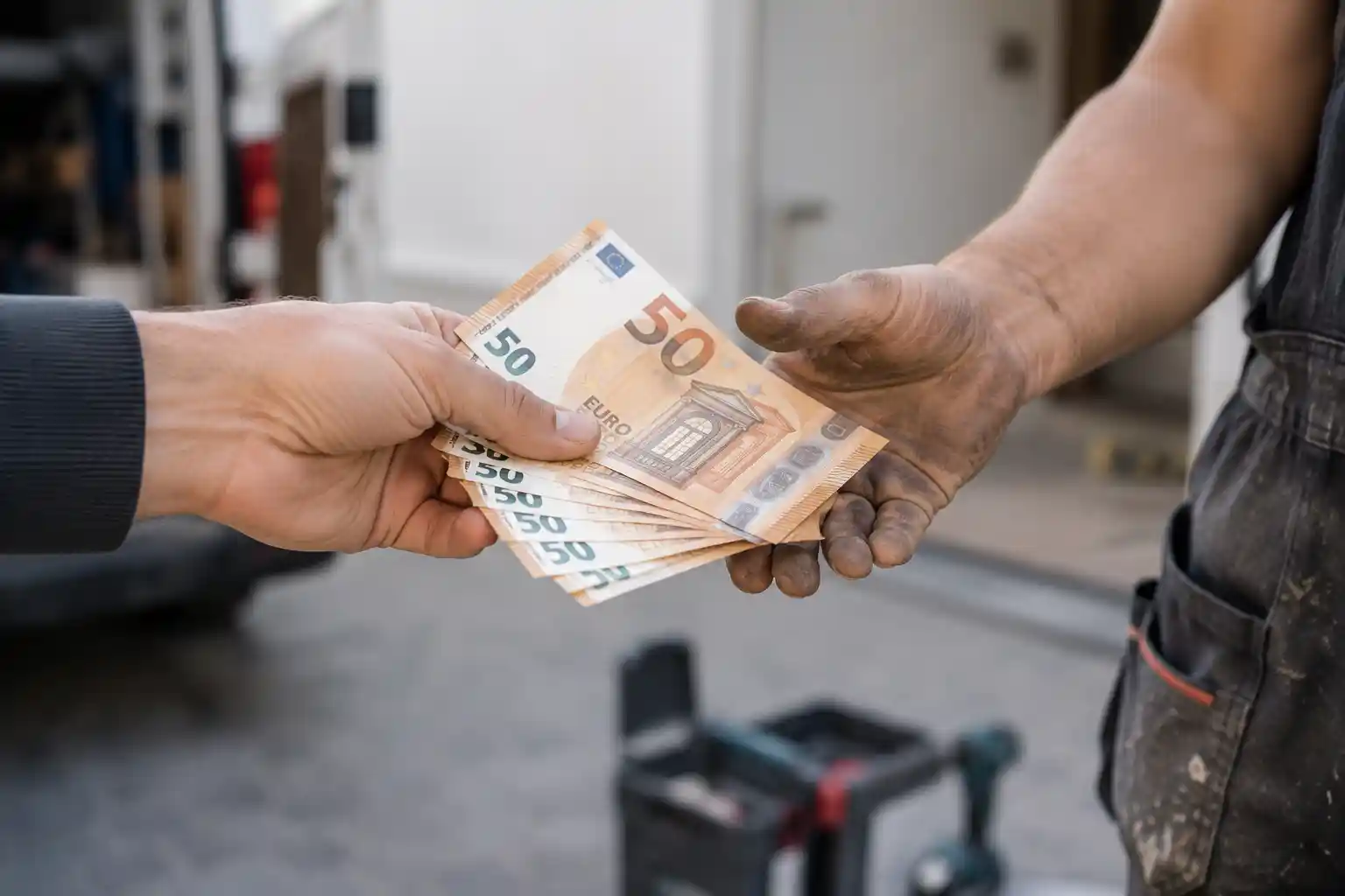 Handwerker-Preise 2026: Was zahlst du heute pro Stunde?